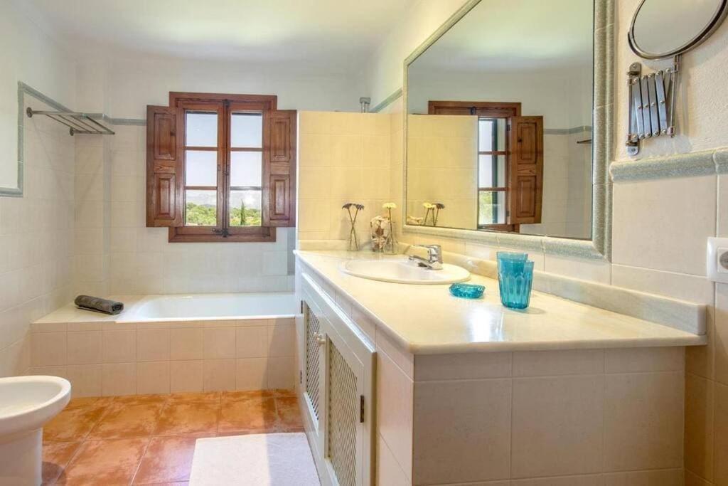 In With Passion And Care In Every Detail By Renthousing *