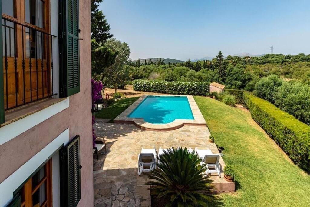 Villa In With Passion And Care In Every Detail By Renthousing *