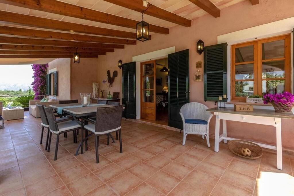 In With Passion And Care In Every Detail By Renthousing *