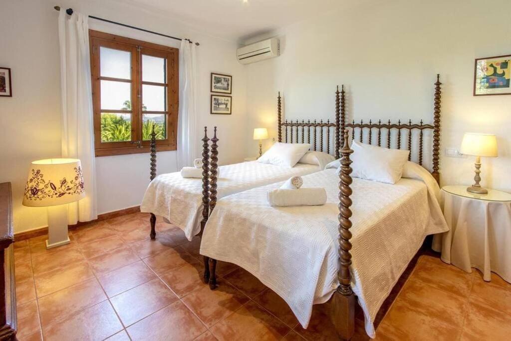 Villa In With Passion And Care In Every Detail By Renthousing *