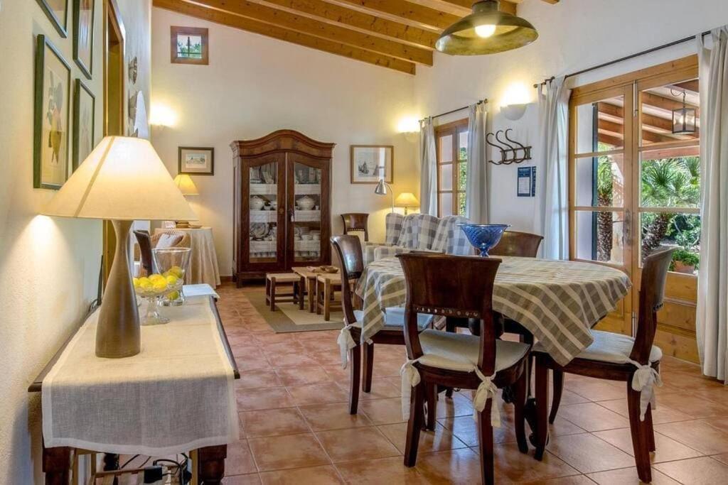 In With Passion And Care In Every Detail By Renthousing